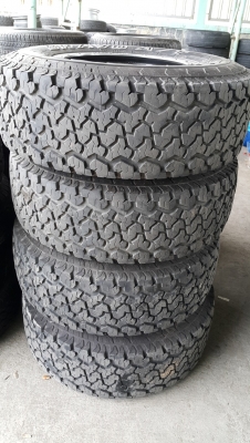 ขายยางพร้อม Maxx สถาพสวย 90 \%  Maxxis 265/70 R16 ปี 14 ลายดีดอกสวย ราคาถูกครับ 18,500 บาท ราคาคุยกันได้ครับ Line : thailandvigo Call : 0858041415 ครับ