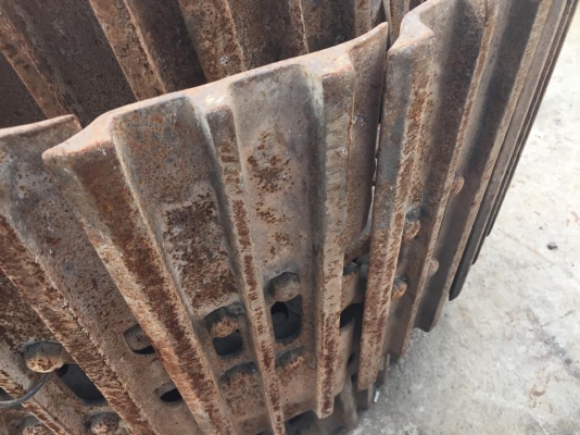 โซ่พร้อมใบแทรค PC200-5 เชคนอกญี่ปุ่น ใบยาว 60 ซม. โซ่พร้อมใบแทรค PC200-5 เชคนอกญี่ปุ่น ใบยาว 60 ซม.