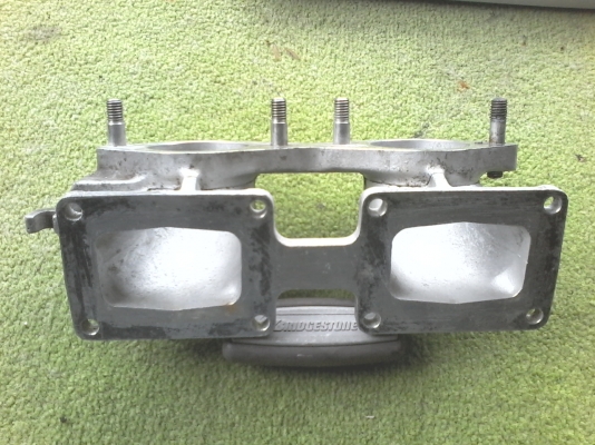 ขาย คอแมนิไฟร์ คาร์บูคู่ kawasaki 650 เก่า ญี่ปุ่น สภาพสวย เหมือน  R&amp;D