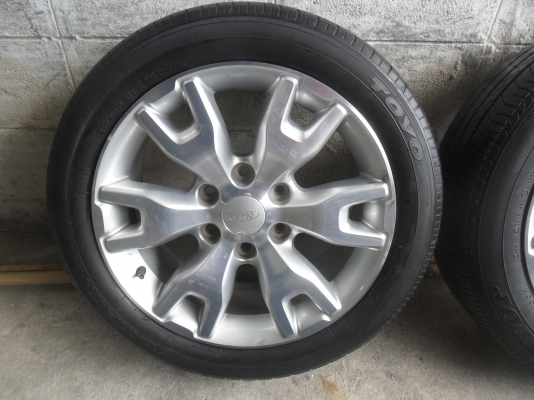 ล้อแม็ก 18นิ้ว6รู ฟอด พร้อมยาง สวยๆ 4 ล้อ ราคา 9800 บาท