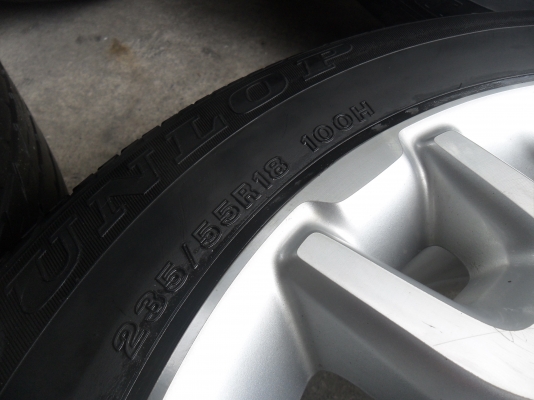 ล้อแม็ก 18นิ้ว6รู ฟอด พร้อมยาง สวยๆ 4 ล้อ ราคา 9800 บาท