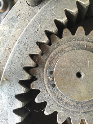 ชุดเกียร์สวิง โป๊ะสวิง Kobelco 120mark 3 ไม่มีมอเตอร์สวิง ชุดเกียร์สวิง โป๊ะสวิง Kobelco 120mark 3 ไม่มีมอเตอร์สวิง