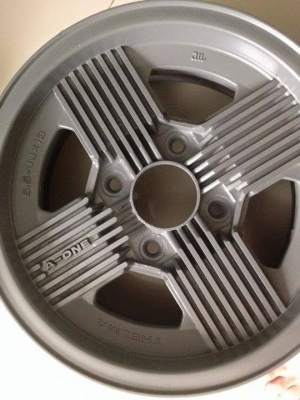 A-one 13*5.5 4/114 โทร. 0962085202 ครับ