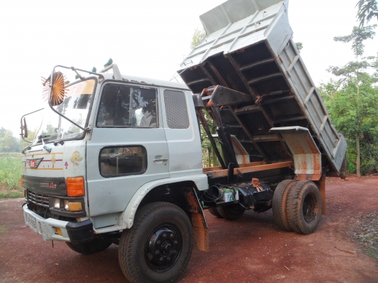 ขายหกล้อดั้ม ยาง 900-20 เครื่อง EH-700 เกีรย์ HO เฟืองท้าย FUSO