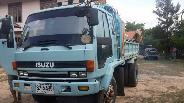 ขายดั้มร็อกกี้175แรง เครื่องดี แคชซีสวย ยาง900ขอบ20 พ.เพาเวอร์ เบรกทิฟฟี่ ภายในสวย สภาพพร้อมใช้งาน เอกสารพร้อมโอน สนใจโทร 090-8588220คุณนะ 093-3258446คุณบิว ID:narong498 หรือเข้าดูสินค้าอื่นๆได้ที่ www.truck.in.th/498 หรือเพจFacebook ณรงค์ ซื้อขายรถมือสอง ขายดั้มร็อกกี้175แรง เครื่องดี แคชซีสวย ยาง900ขอบ20 พ.เพาเวอร์ เบรกทิฟฟี่ ภายในสวย สภาพพร้อมใช้งาน เอกสารพร้อมโอน สนใจโทร 090-8588220คุณนะ 093-3258446คุณบิว ID:narong498 หรือเข้าดูสินค้าอื่นๆได้ที่ www.truck.in.th/498 หรือเพจFacebook ณรงค์ ซื้อขายรถมือสอง