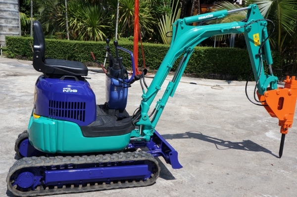 ขายรถขุดเล็ก KOMUTSU PC10MRX  เก่านอกพร้อมใช้