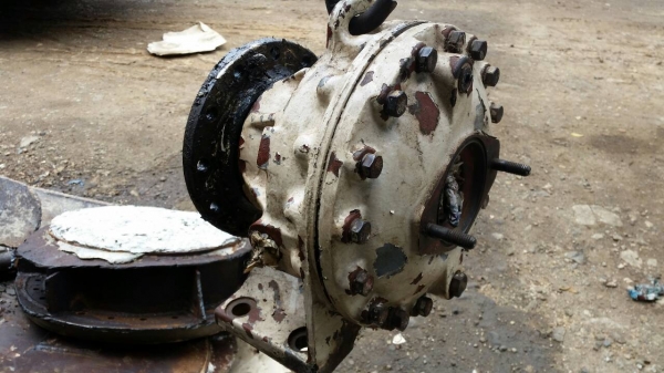 จำหน่ายเกียร์โม่ Re-build และเกียร์ใหม่ ขนาด 3-7 คิว จำหน่ายเกียร์โม่ Re-build และเกียร์ใหม่ ขนาด 3-7 คิว