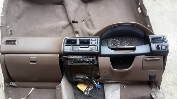 ชุดคอลโซล ไฟท้าย กรอบแอร์ ไมล์