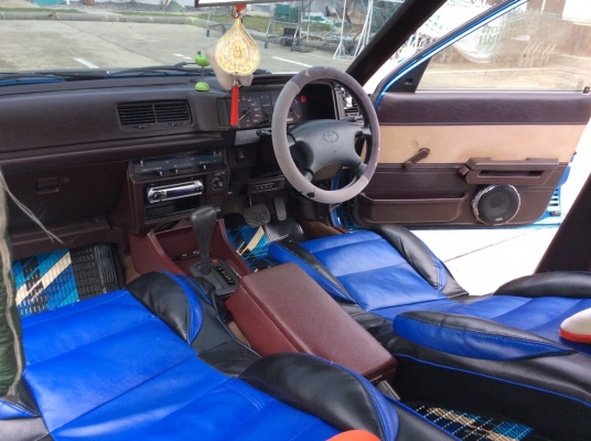 ขายรถ โตโยต้า โคโรน่า AT151 เครื่องสามห่วง 4A 1.6 หัวฉีด เกียร์ออโต้ ติดแก๊สLPG เพาเวอร์ ภายในสวยๆเดิมๆสะอาด แอร์หนาว วิทยุCD สีเต็มเงา แม็ก14" รถขับดีมาก ภาษีปี59 พร้อมใช้งาน ขายถูกๆครับ