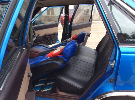 ขายรถ โตโยต้า โคโรน่า AT151 เครื่องสามห่วง 4A 1.6 หัวฉีด เกียร์ออโต้ ติดแก๊สLPG เพาเวอร์ ภายในสวยๆเดิมๆสะอาด แอร์หนาว วิทยุCD สีเต็มเงา แม็ก14" รถขับดีมาก ภาษีปี59 พร้อมใช้งาน ขายถูกๆครับ