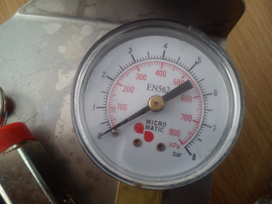 สายยางพร้อมเกจ์วัด MICRO MATIC ของอุปกรณ์ ถังเบียร์สด