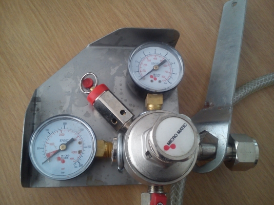 สายยางพร้อมเกจ์วัด MICRO MATIC ของอุปกรณ์ ถังเบียร์สด