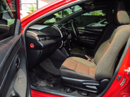 TOYOTA YARIS ตัวใหม่สุด ราคา 399,000  จัดไฟแนนซ์ได้เต็ม สนใจติดต่อ 080-604-8422 ปุ้ย