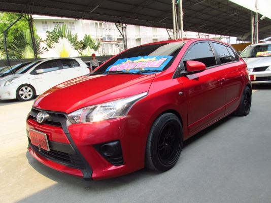 TOYOTA YARIS ตัวใหม่สุด ราคา 399,000  จัดไฟแนนซ์ได้เต็ม สนใจติดต่อ 080-604-8422 ปุ้ย