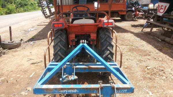 ขายรถไถเล็กเข้าไถในร่องอ้อยพร้อมใช้งาน