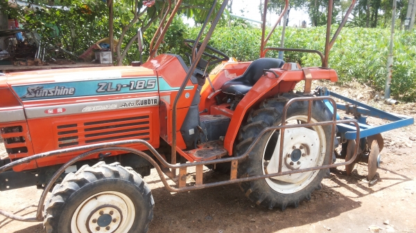 ขายรถไถเล็กเข้าไถในร่องอ้อยพร้อมใช้งาน