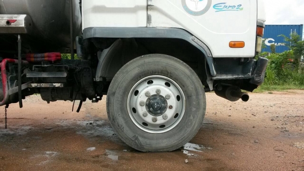 รถน้ำมัน16000ลิตร โหลดล่าง