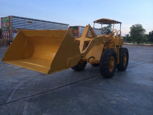 KOMATSU JH 30 รถตักล้อยางสภาพดี ทำสีใหม่ เครื่องแน่นดี ยางดี รถพร้อมใช้