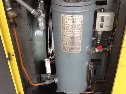 ปั๊มลมสกรู30แรงHITACHI OSP 22 เก่าญี่ปุ่น. 0833554933