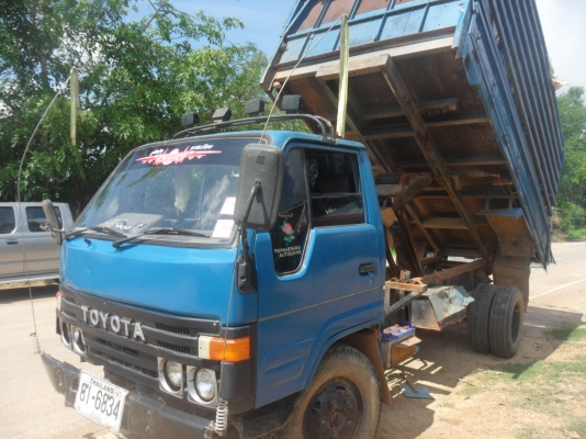 ขายๆๆๆครับ 6 ล้อดั้มส์ โตโยต้า ราคาต่อรองได้ ติดต่อช่างหมึก พรหมพิราม 087-5262494 และ 094-7452226 ขายๆๆๆครับ 6 ล้อดั้มส์ โตโยต้า ราคาต่อรองได้ ติดต่อช่างหมึก พรหมพิราม 087-5262494 และ 094-7452226