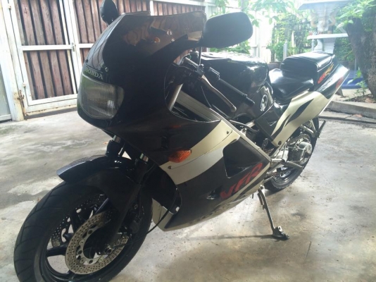 VFR400ทะเบียนแท้โอนขนส่งภาษี59สภาพพร้อมขี่ VFR400ทะเบียนแท้โอนขนส่งภาษี59สภาพพร้อมขี่