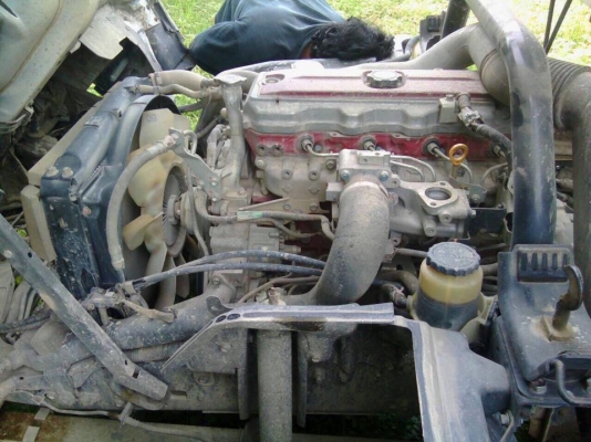 6 ล้อเล็กดั้มดิน 130 แรงปี 2556 รถสวยมาก เดิมๆ