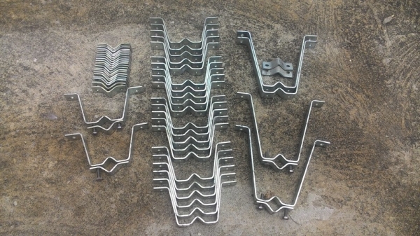 ขายแคลมป์ยึดขาจานดาวเทียมหรือดัดแปลงกับงานอื่น เหมา 300 บาท