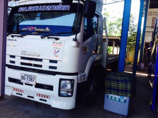 ขายดาวน์ 720000 รถ 10 ล้อท้ายลาด 2 เพลา 300 แรง ปี 2556 รถใช้น้อย 40000 กิโล ผ่อนแล้ว 30 เหลือ 30 งวด