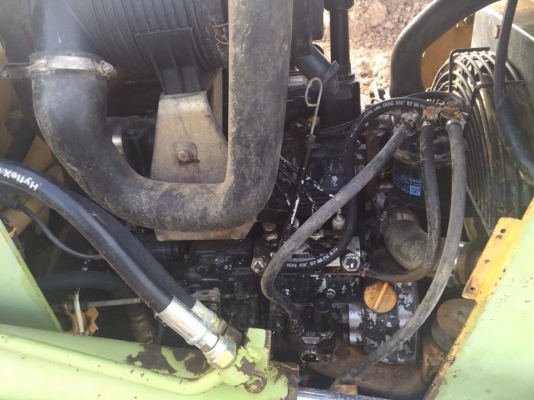 ขายแทร็กเตอร์ตีนตะขาบ