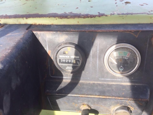 ขายแทร็กเตอร์ตีนตะขาบ