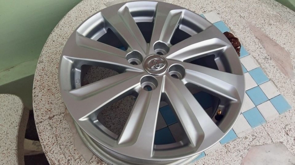 ขายล้อแม็กป้ายแดงToyota vios/yaris 15"×5.5" et45 4รู100 ล้อสีเดิม สนใจติดต่อเล็กคลองสามครับ 081-3747940 ขายล้อแม็กป้ายแดงToyota vios/yaris 15"×5.5" et45 4รู100 ล้อสีเดิม สนใจติดต่อเล็กคลองสามครับ 081-3747940