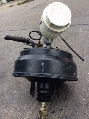 ขายหม้อลมเบรคชั้นครึ่งใส่ มิตซู ปาเจโร่ สตาด้า ไซโคลน L200  ราคาใบละ 1,800บาท