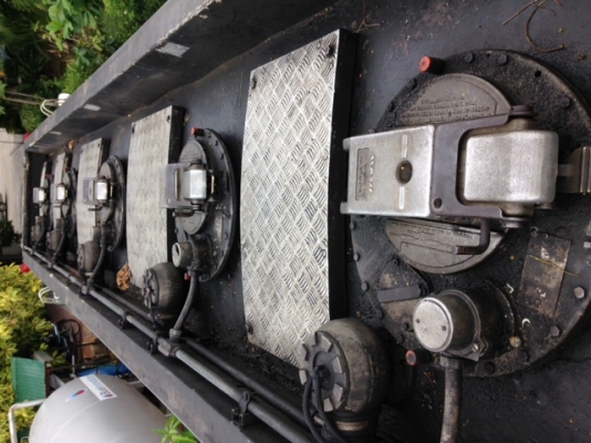 ISUZU ROCKY 195 รถน้ำมัน 16,000 ลิตร โหลดล่าง (สวยมาก)