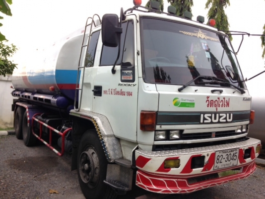 ISUZU ROCKY 195 รถน้ำมัน 16,000 ลิตร โหลดล่าง (สวยมาก)