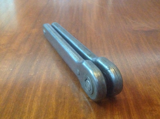 ขายด้ามขันน็อต 6 เหลี่ยมก๊อกแก๊ก ขนาด 11 มิล หรือ 7/16 Vintage James Town NY.