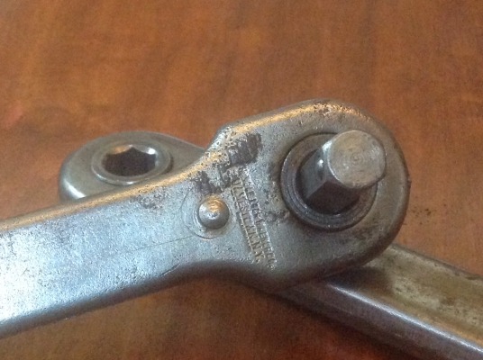 ขายด้ามขันน็อต 6 เหลี่ยมก๊อกแก๊ก ขนาด 11 มิล หรือ 7/16 Vintage James Town NY.