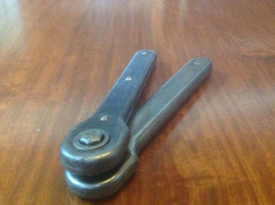 ขายด้ามขันน็อต 6 เหลี่ยมก๊อกแก๊ก ขนาด 11 มิล หรือ 7/16 Vintage James Town NY.