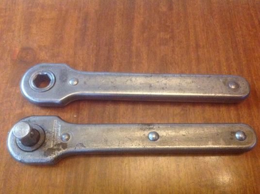 ขายด้ามขันน็อต 6 เหลี่ยมก๊อกแก๊ก ขนาด 11 มิล หรือ 7/16 Vintage James Town NY.