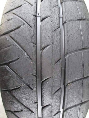 ขายยาง KUMHO V720 195-50-15 ปลายปี14 ดอกสวยจัด ยางเบรินมาแล้ว หนึบๆพร้อมซิ่ง ชุดละ 4,900 บาท