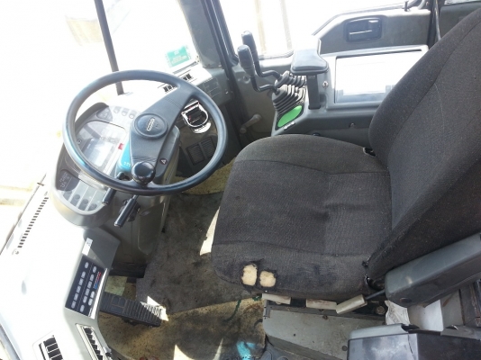 ขาย KOMATSU WA 400-3E นำเข้าจากญี่ปุ่น สภาพ 90\% ติดต่อ 090-986-2521 อ๊อบ