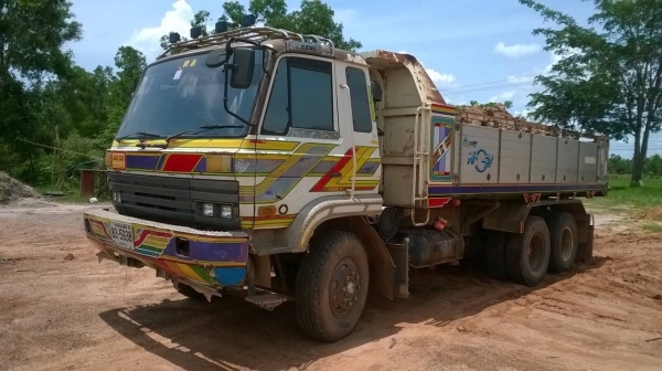 ขาย 10 ล้อดั้ม UD CWM430M มีระบบลำโพงลากพ่วง เครื่อง PE6 230 แรงม้า คัสซีสวยตลอดเส้น ช่วงล่างดี แอร์เย็นฉ่ำ ทะเบียนพร้อมโอน