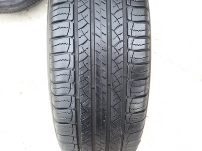 ขายยาง225/65/17 ปี 12  MICHERLIN LATITUDE 4 เส้น