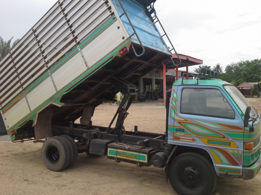 ขายหกล้าดั้ม กระบะปิเนียม สภาพสวยพร้อมใช้งาน