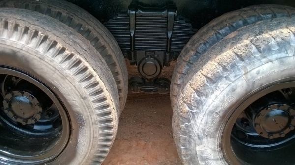 ขาย 10 ล้อดั้ม ISUZU DECA 270 ปี 43 คัสซีสวย เครื่องดี เกียร์เดิม ช่วงล่างแน่น มีระบบลากพ่วงขาดลำโพง ทะเบียนพร้อมโอน