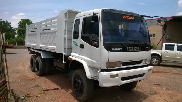 ขาย 10 ล้อดั้ม ISUZU DECA 270 ปี 43 คัสซีสวย เครื่องดี เกียร์เดิม ช่วงล่างแน่น มีระบบลากพ่วงขาดลำโพง ทะเบียนพร้อมโอน