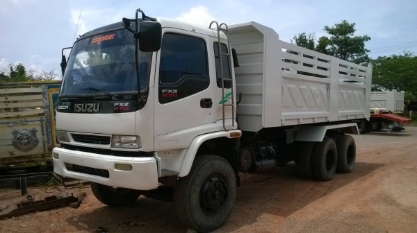 ขาย 10 ล้อดั้ม ISUZU DECA 270 ปี 43 คัสซีสวย เครื่องดี เกียร์เดิม ช่วงล่างแน่น มีระบบลากพ่วงขาดลำโพง ทะเบียนพร้อมโอน