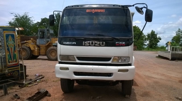 ขาย 10 ล้อดั้ม ISUZU DECA 270 ปี 43 คัสซีสวย เครื่องดี เกียร์เดิม ช่วงล่างแน่น มีระบบลากพ่วงขาดลำโพง ทะเบียนพร้อมโอน