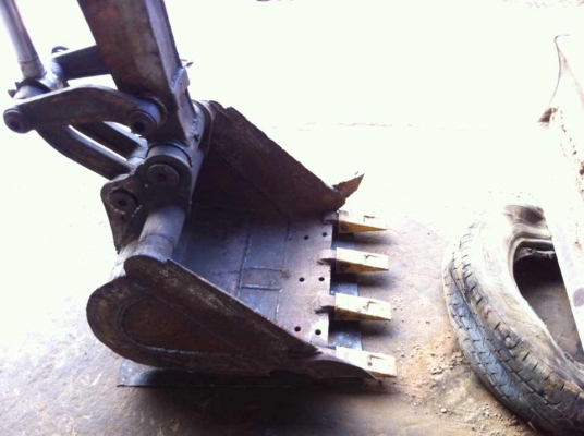 ขายหรือให้เช่า แมคโคคูโบต้า KH-027 เทียบ PC 30