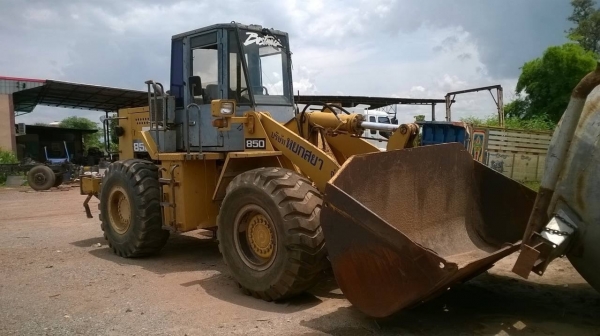 ขายรถตักพร้อมใช้ TCM 850 เอกสารใบอินวอยซ์ ขายรถตักพร้อมใช้ TCM 850 เอกสารใบอินวอยซ์