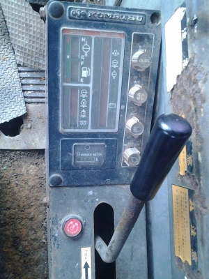 ขาย!! KOMATSU PC 120-3 ( มีใบอินวอย ) 450.000. ราคาต่อรองกันได้